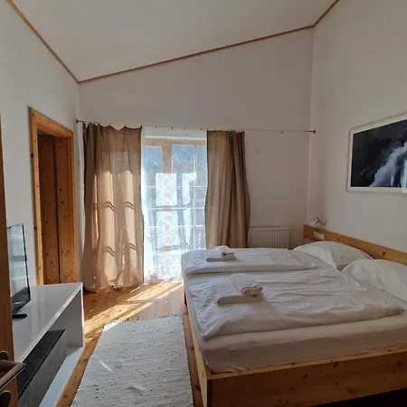 Tauerndorf Enzingerboden Ski In&Out - Steinbock Lodges Extérieur photo