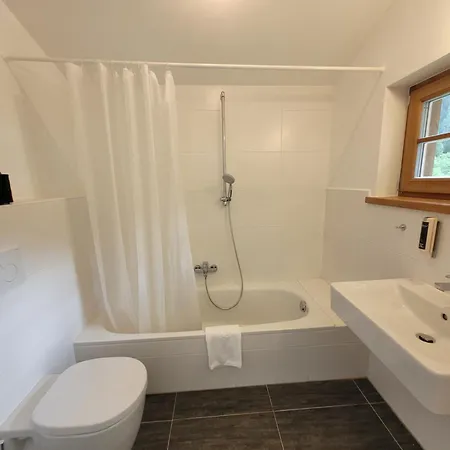 Tauerndorf Enzingerboden Ski In&Out - Steinbock Lodges Chambre photo