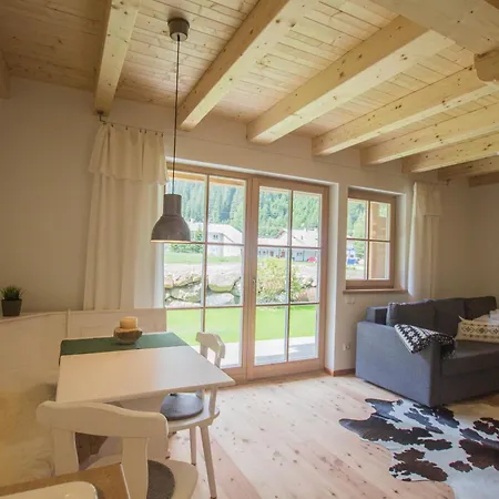 Tauerndorf Enzingerboden Ski In&Out - Steinbock Lodges Chambre photo