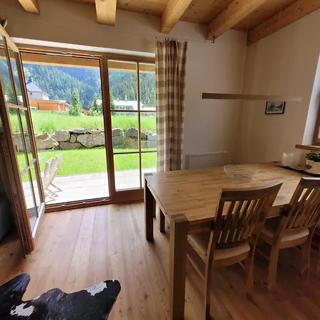 Tauerndorf Enzingerboden Ski In&Out - Steinbock Lodges Chambre photo